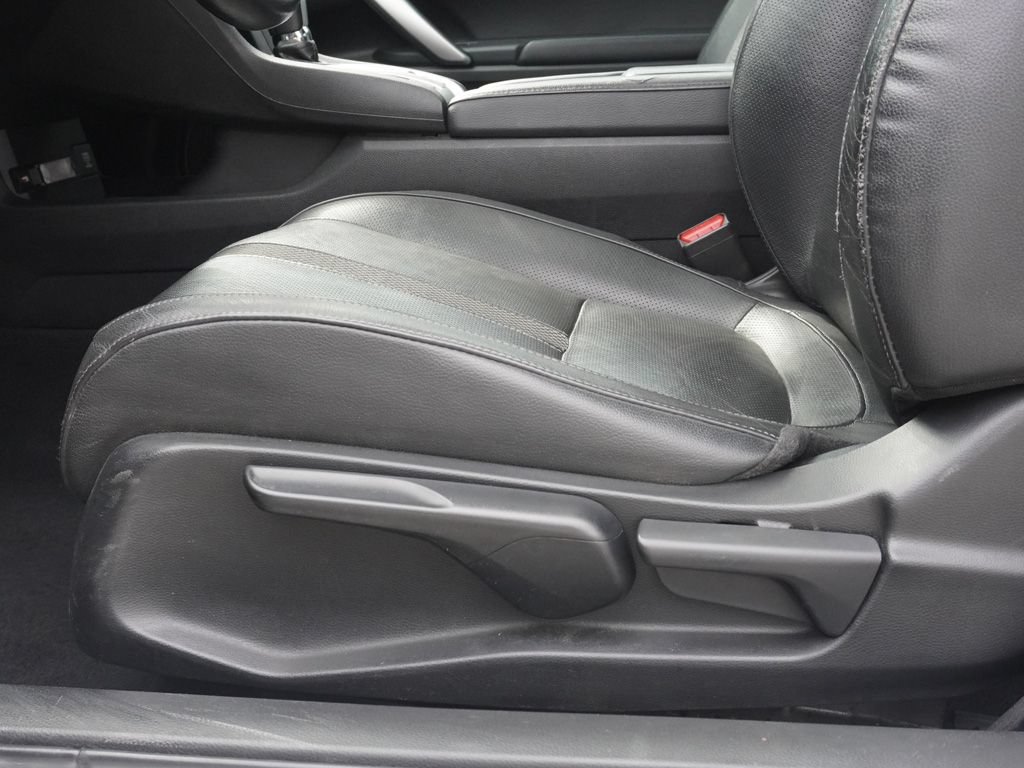 Used 2019 Honda Civic Touring image 25