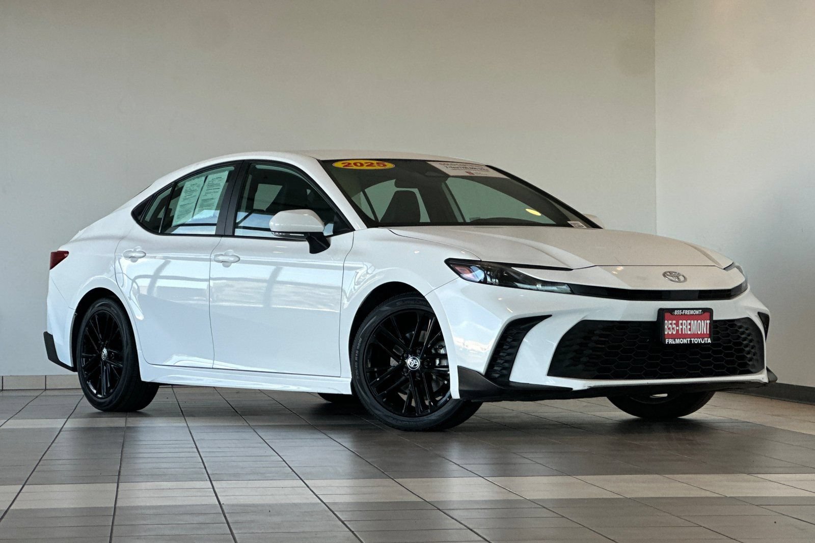 Certified 2025 Toyota Camry SE FWD image 2