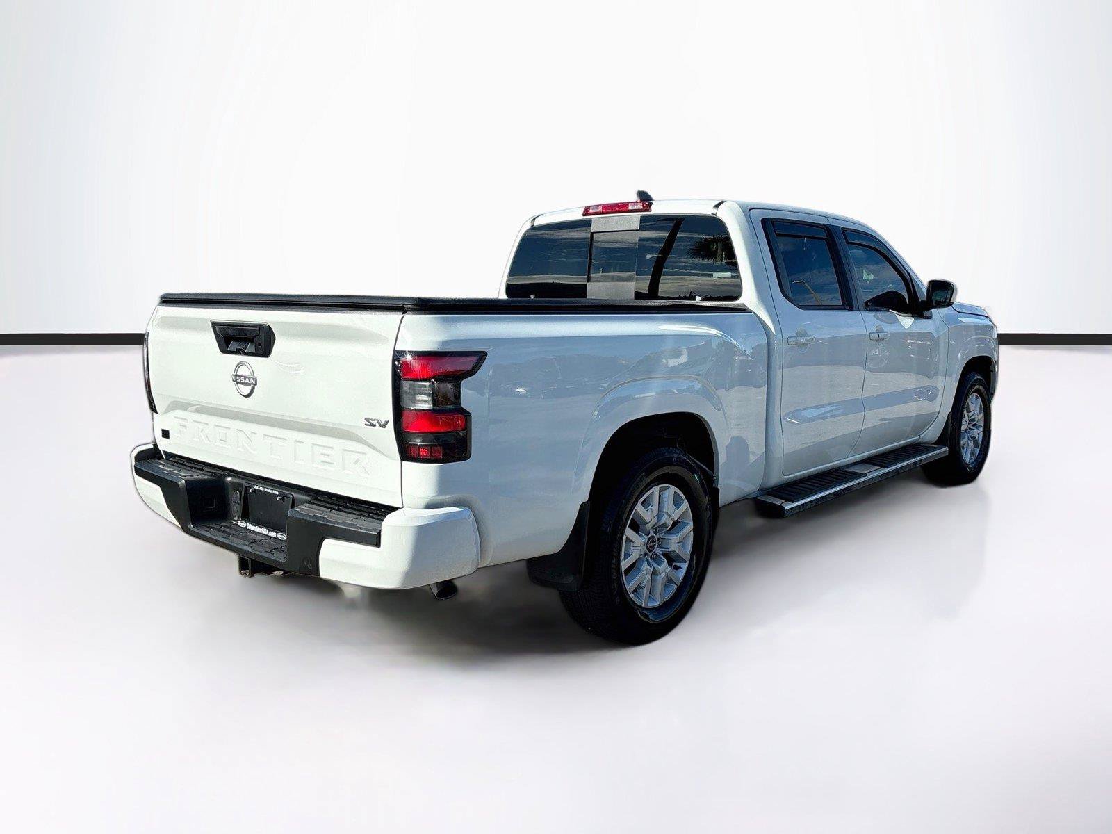 Used 2024 Nissan Frontier SV RWD image 7