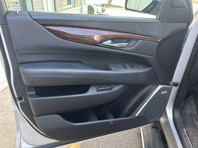 Used 2015 Cadillac Escalade ESV Premium image 6