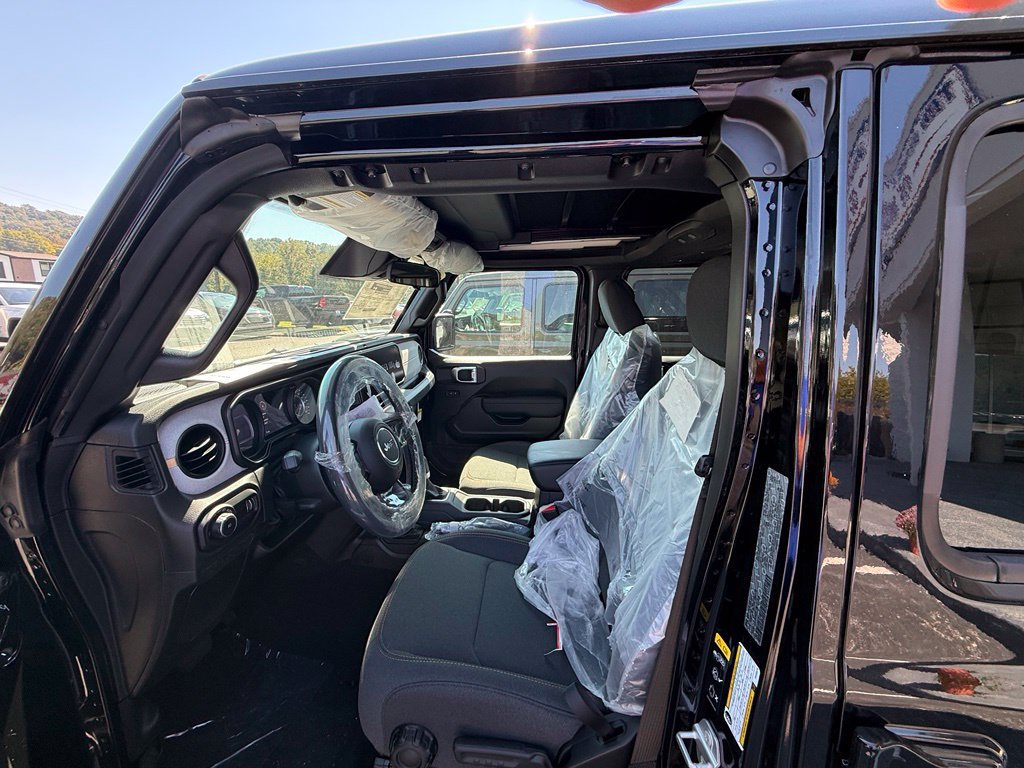 New 2026 Jeep Wrangler Unlimited Sport AWD/4WD image 5