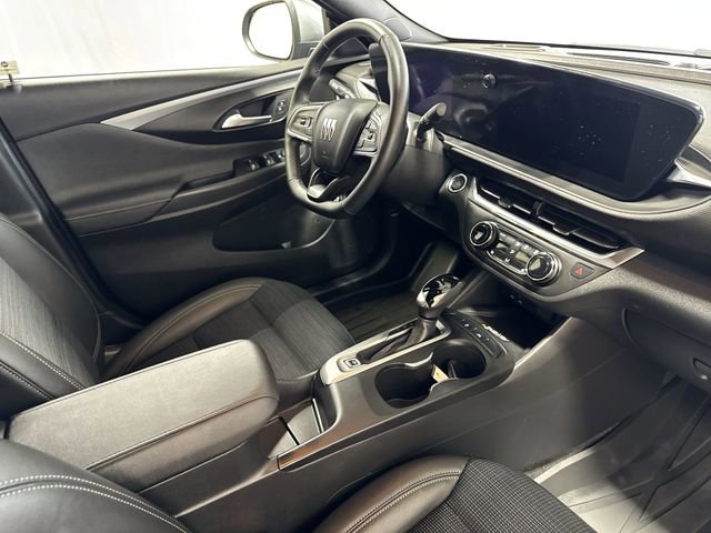 Certified 2024 Buick Envista Preferred w/ Convenience I Package image 27