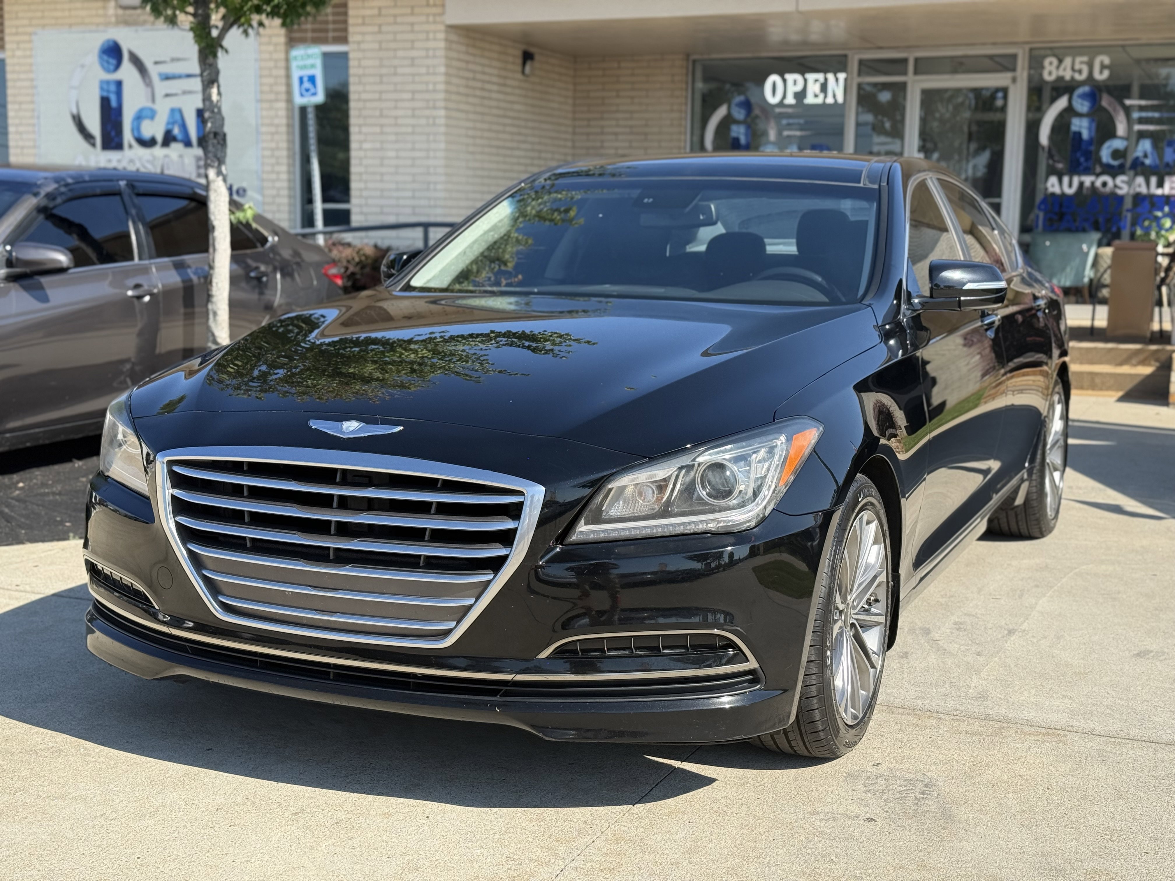 Used 2015 Hyundai Genesis 3.8 w/ Option Group 02