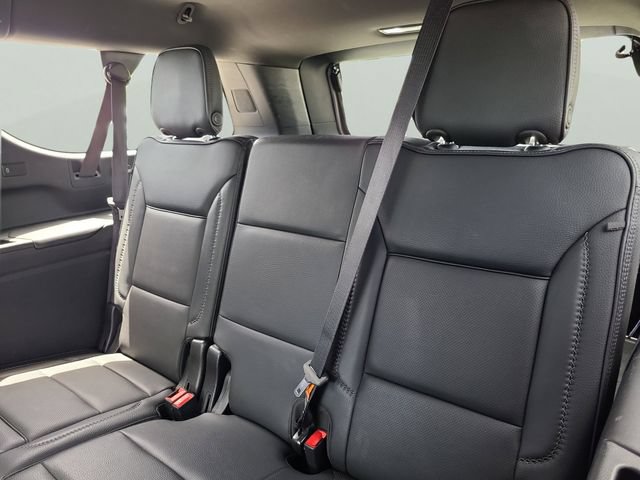 Used 2024 GMC Yukon XL Denali AWD/4WD image 10