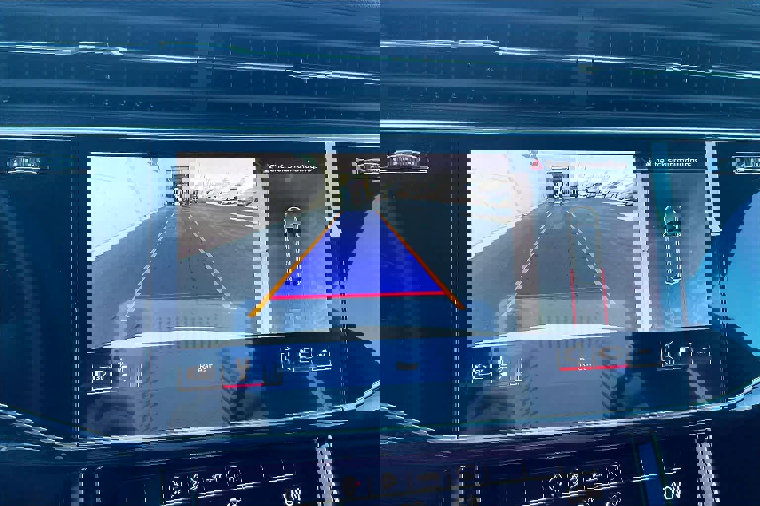 Used 2025 Audi Q8 Premium Plus image 25