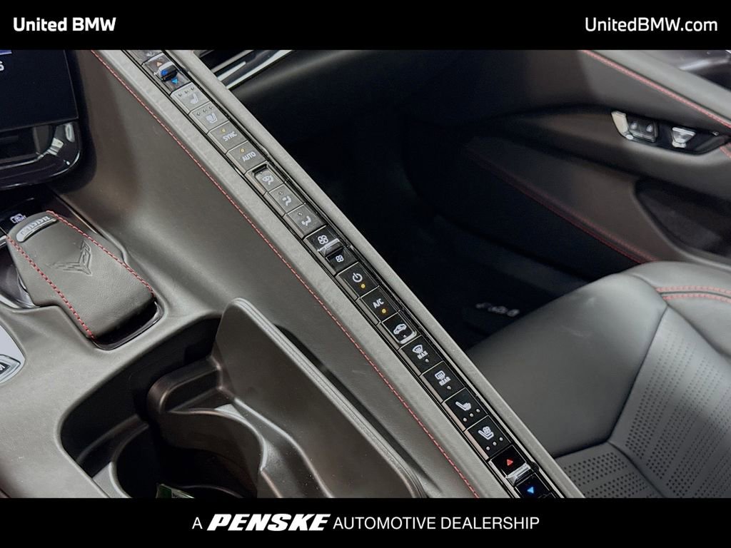 Used 2023 Chevrolet Corvette Stingray Premium Conv w/ Z51 Performance Package RWD image 11