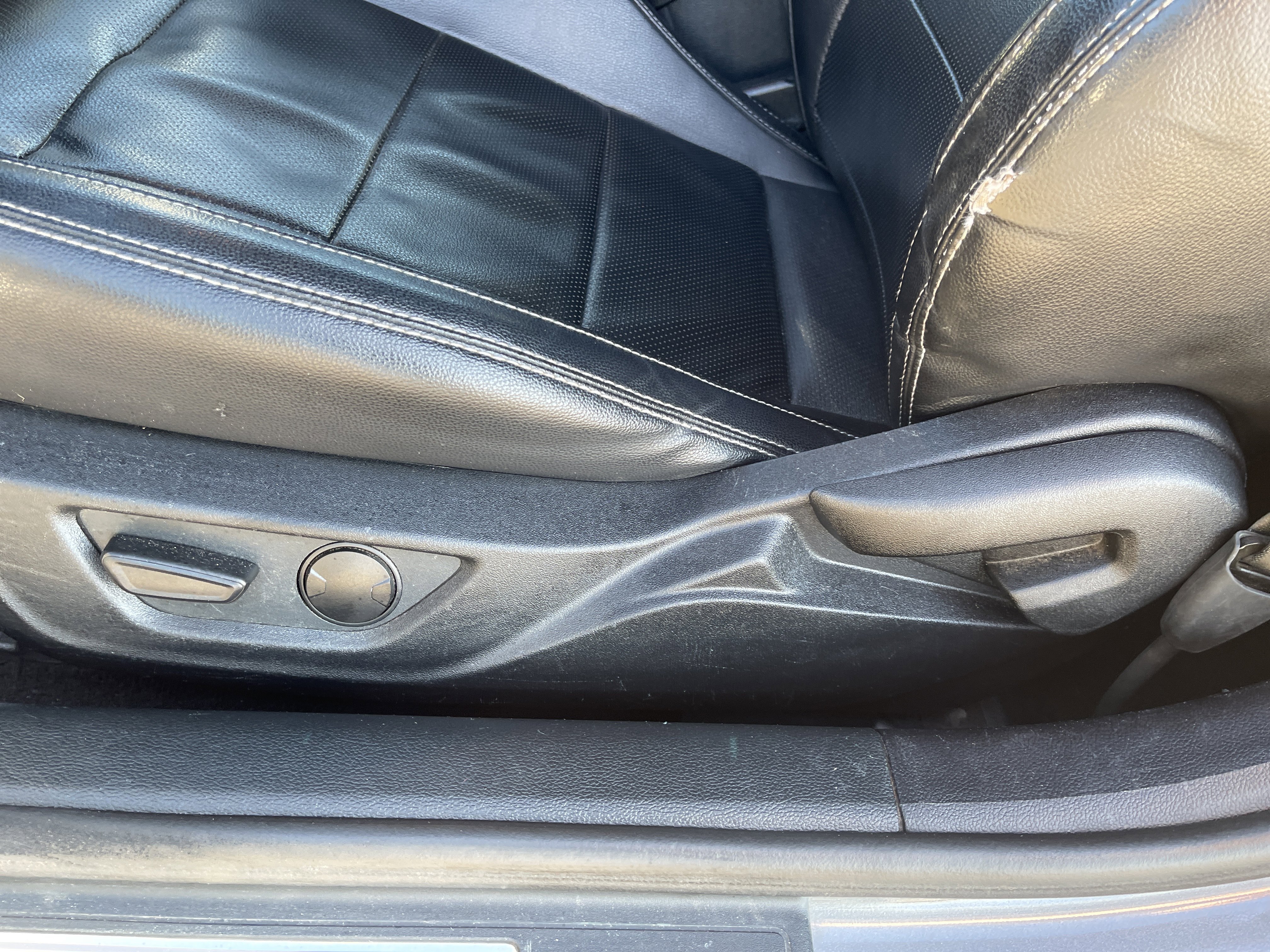 Used 2021 Ford Mustang Premium image 37