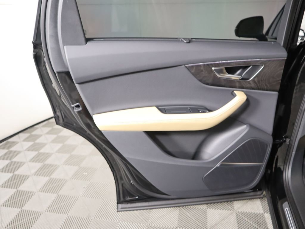 New 2025 Audi Q7 3.0T Premium Plus image 28