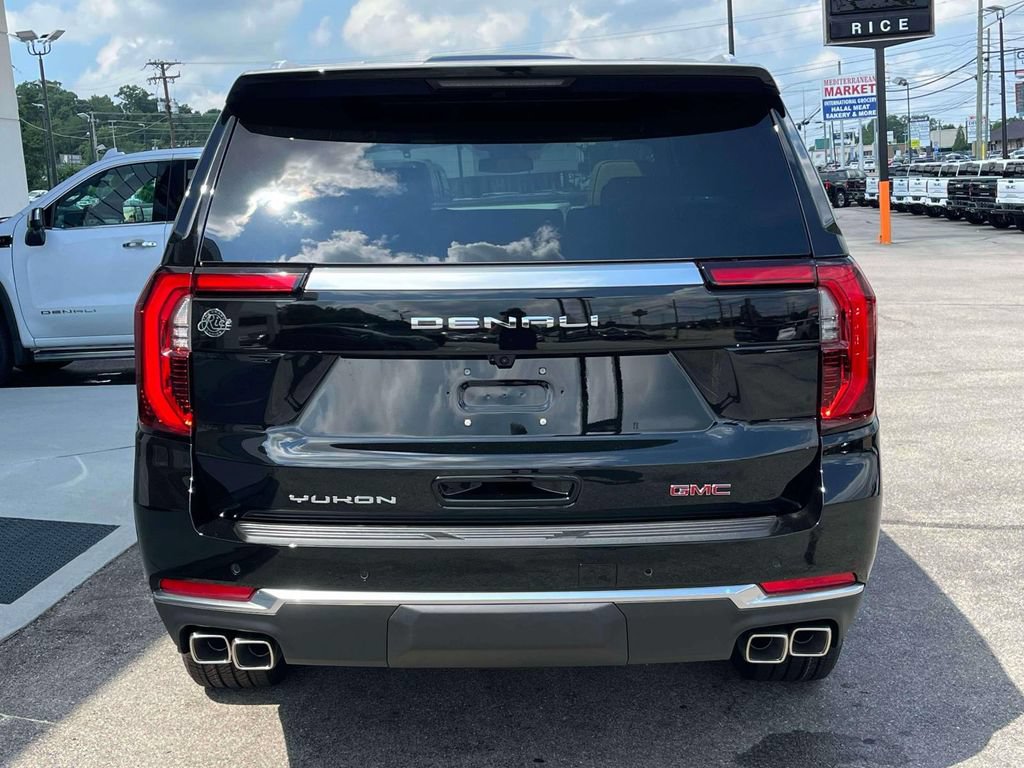 New 2026 GMC Yukon Denali w/ Sun & Power Step Package AWD/4WD image 4
