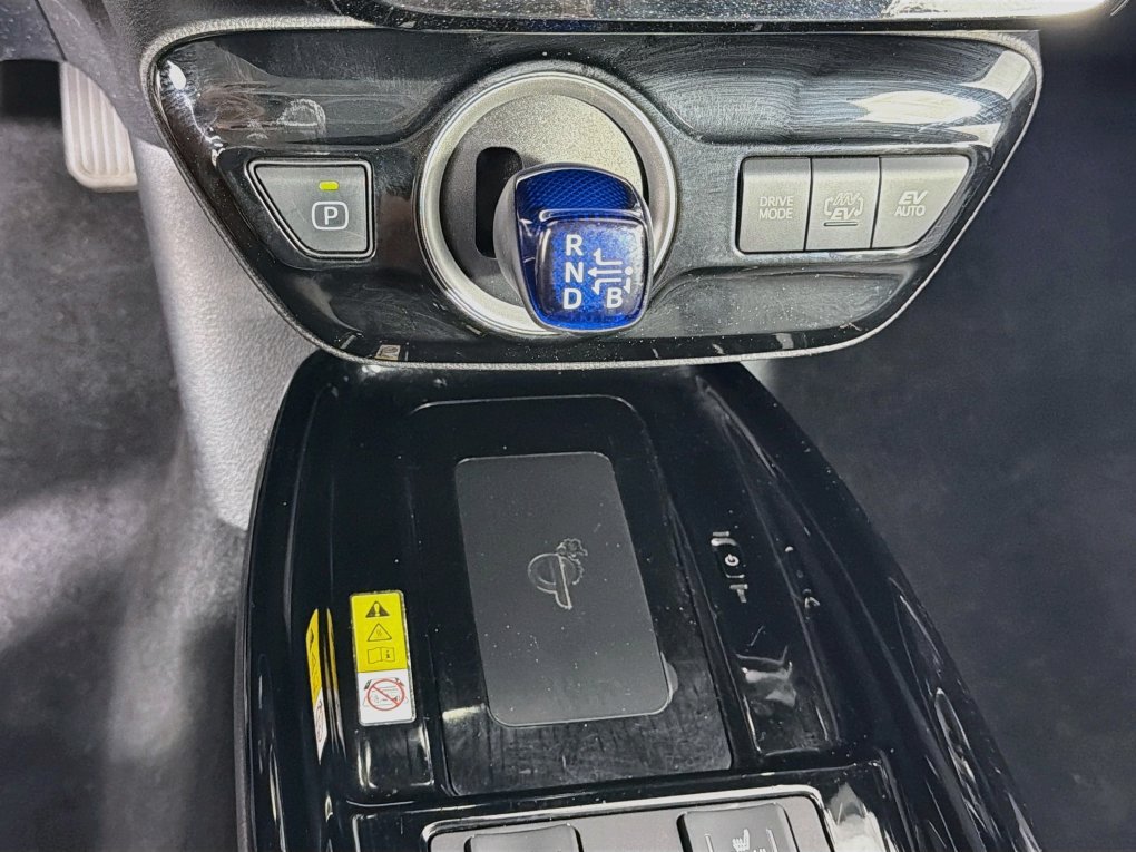 Used 2020 Toyota Prius Prime XLE FWD image 22