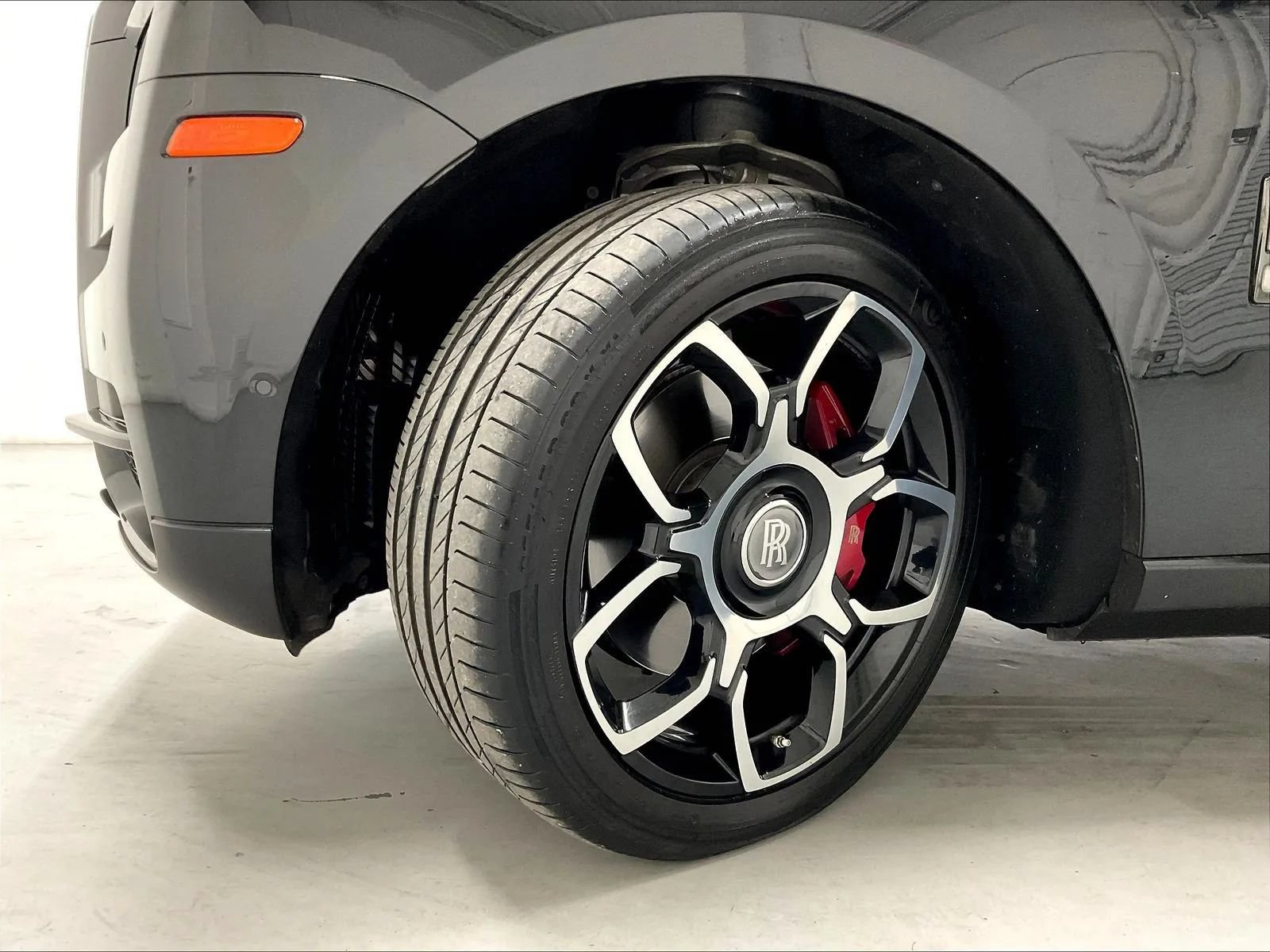 Used 2021 Rolls-Royce Cullinan Black Badge AWD/4WD image 49
