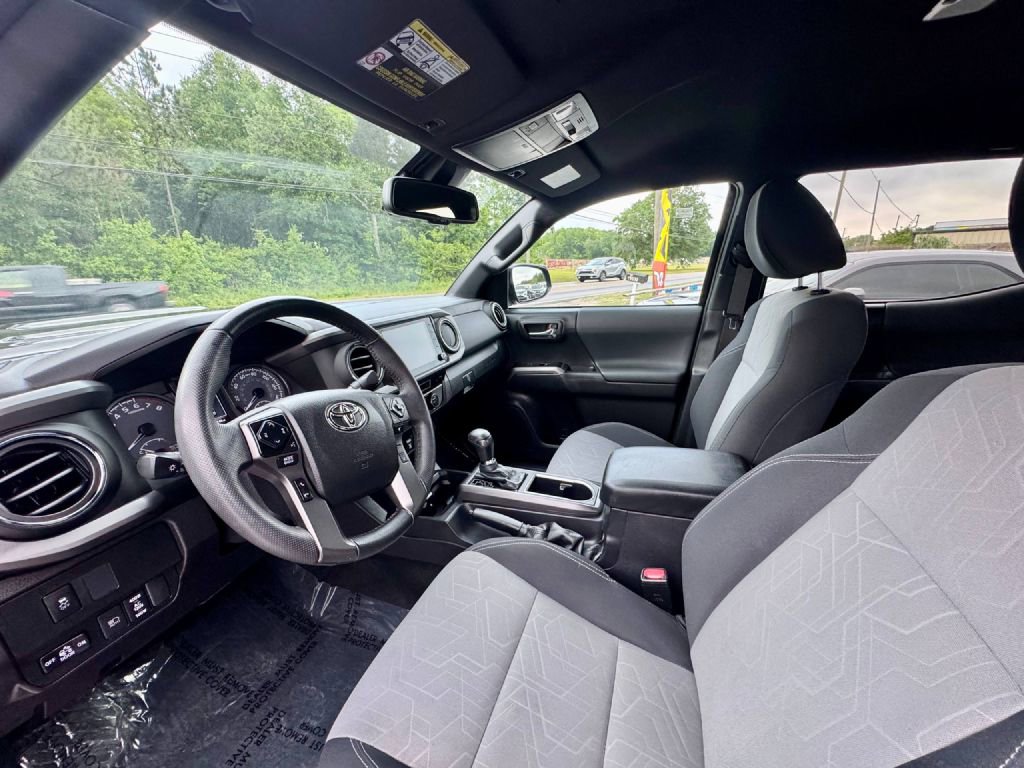 Used 2023 Toyota Tacoma TRD Sport RWD image 9
