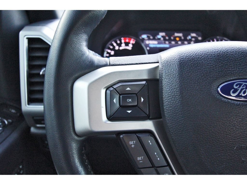 Used 2022 Ford F250 Lariat w/ Black Appearance Package AWD/4WD image 17