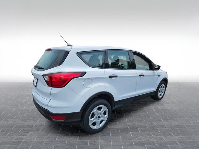 Used 2019 Ford Escape S FWD image 5