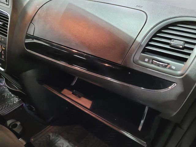 Used 2019 Dodge Grand Caravan SE image 52