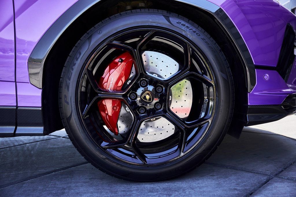 Used 2024 Lamborghini Urus Performante image 30