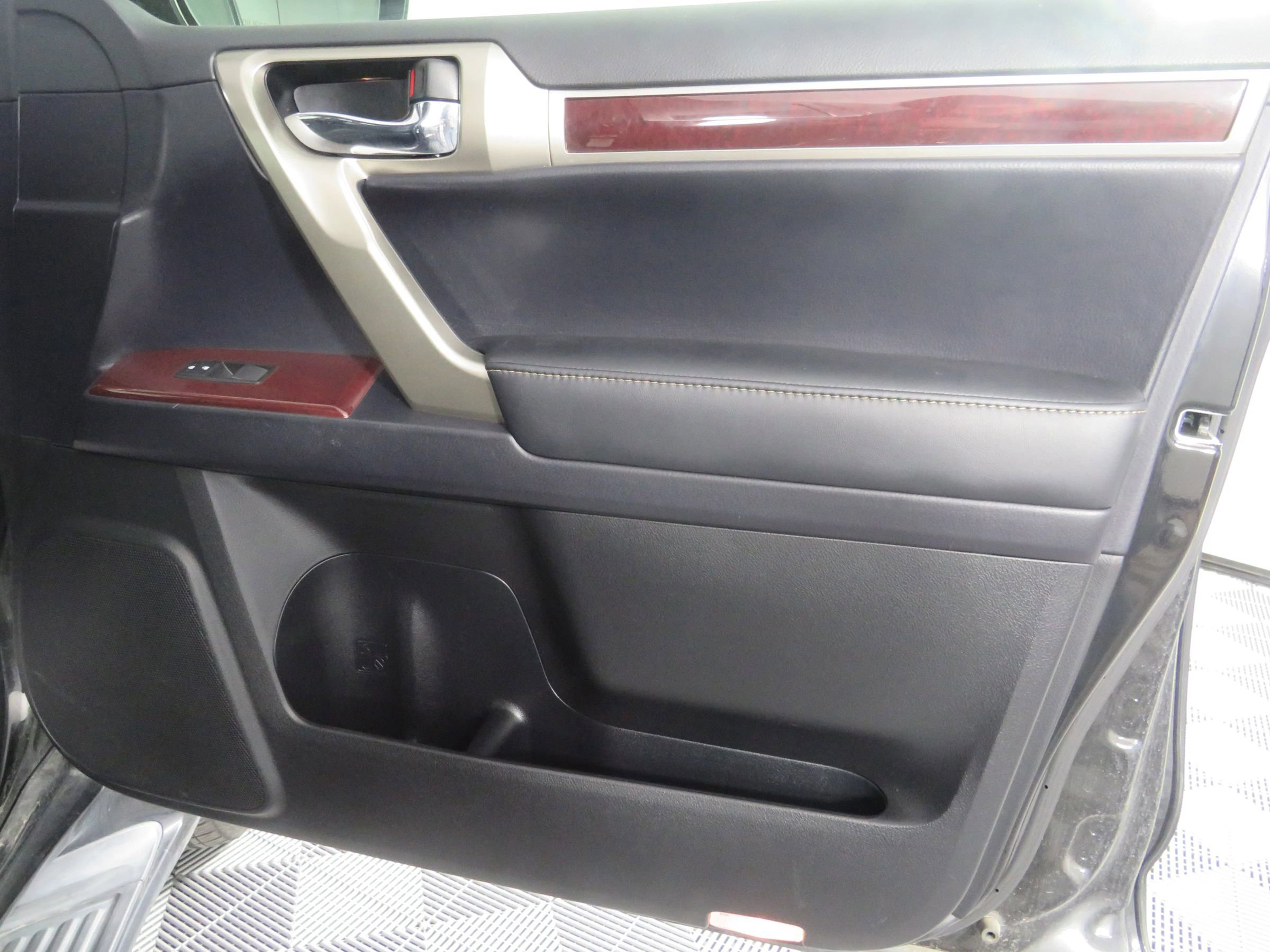 Used 2019 Lexus GX 460 Luxury image 50