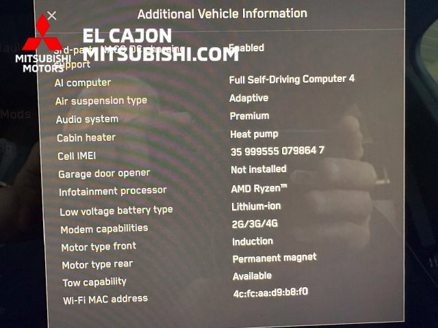 Used 2024 Tesla Cybertruck AWD Crew Cab image 16