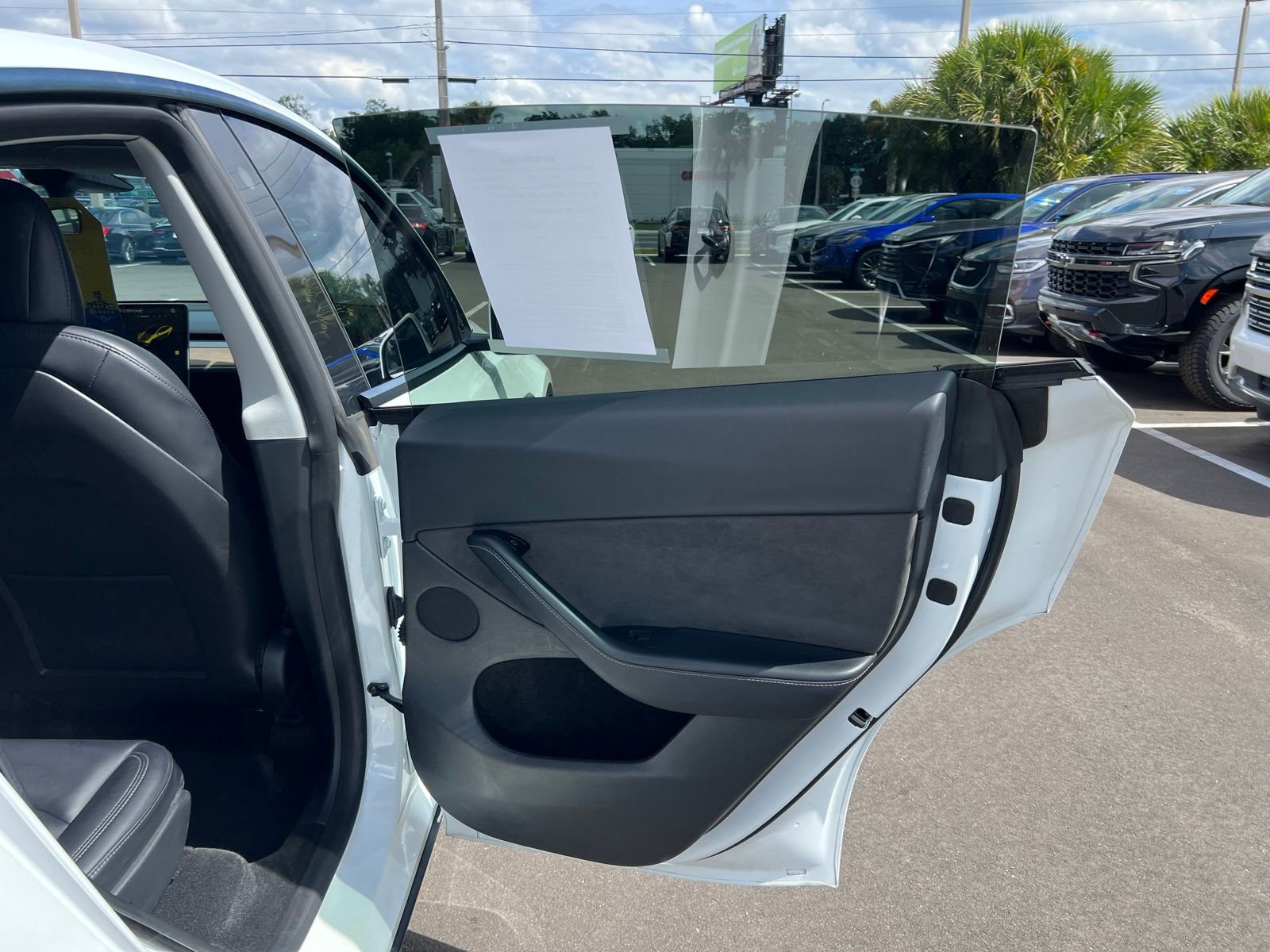 Used 2023 Tesla Model Y Long Range AWD/4WD image 53