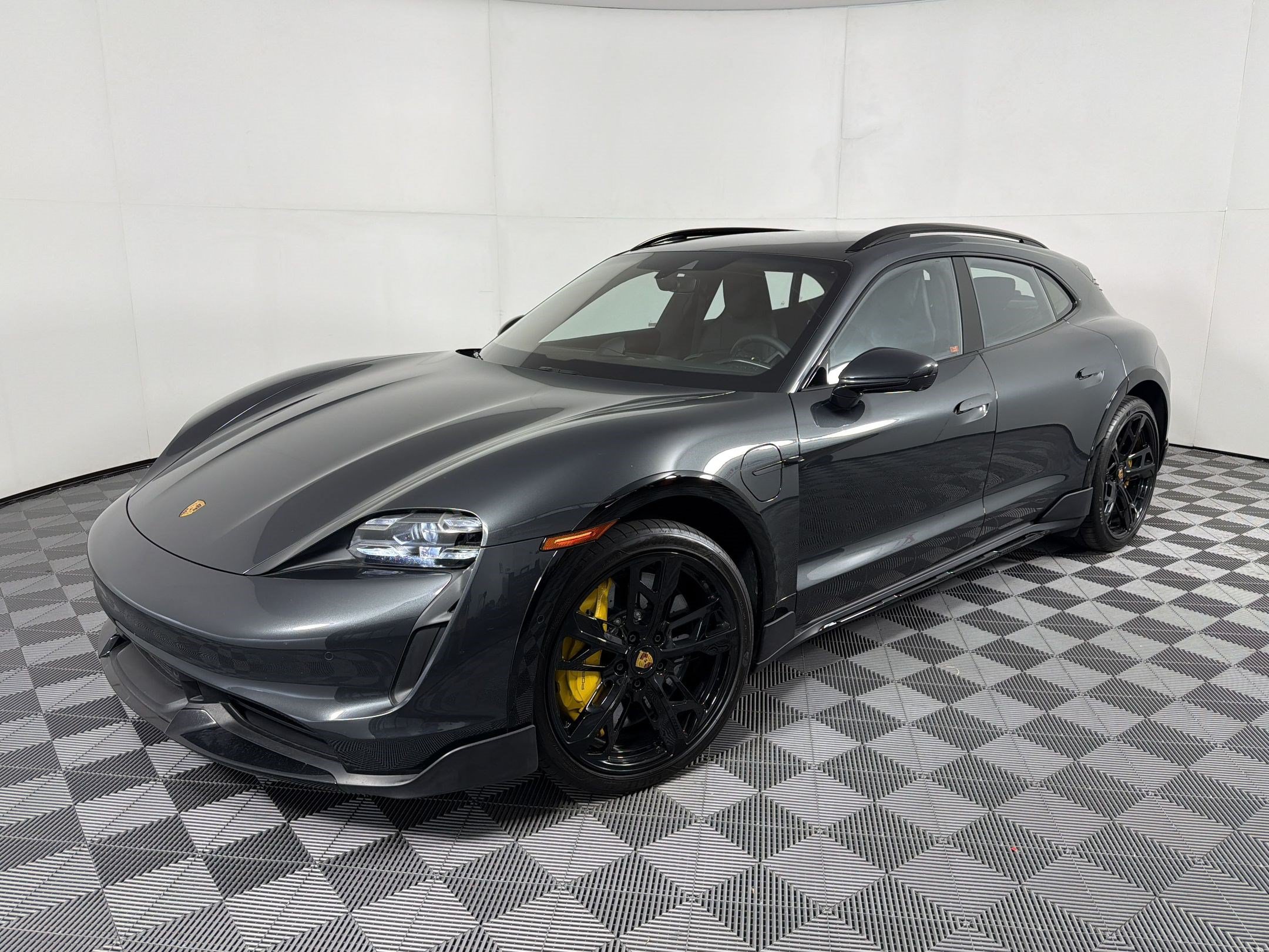 Certified 2023 Porsche Taycan Turbo S AWD/4WD image 1