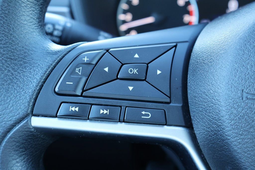 Used 2024 Nissan Altima 2.5 SV image 12