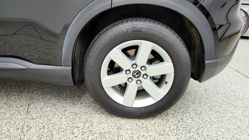Used 2025 Honda Prologue EX image 9