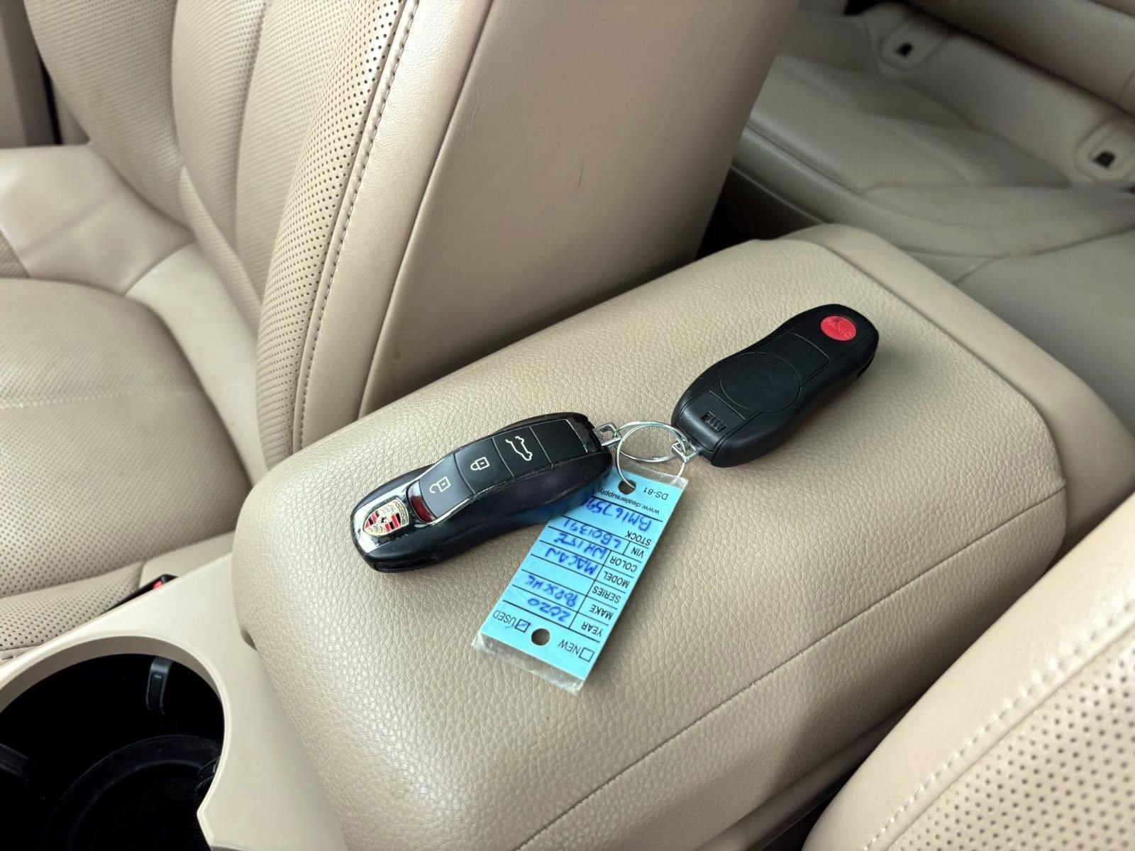 Used 2020 Porsche Macan AWD/4WD image 39