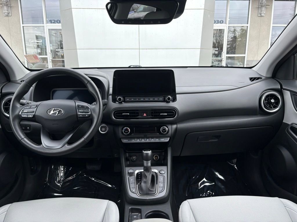 Used 2023 Hyundai Kona Limited image 18