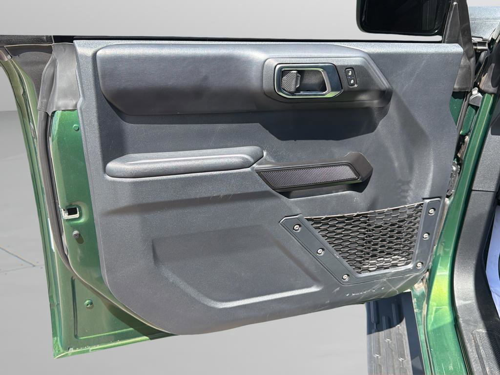 Used 2025 Ford Bronco Outer Banks image 17