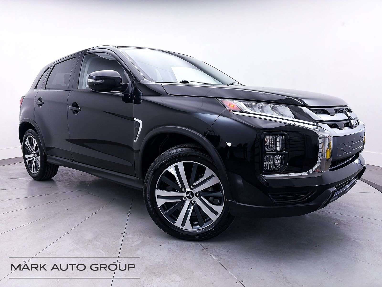 Used 2024 Mitsubishi Outlander Sport SE AWD/4WD image 1