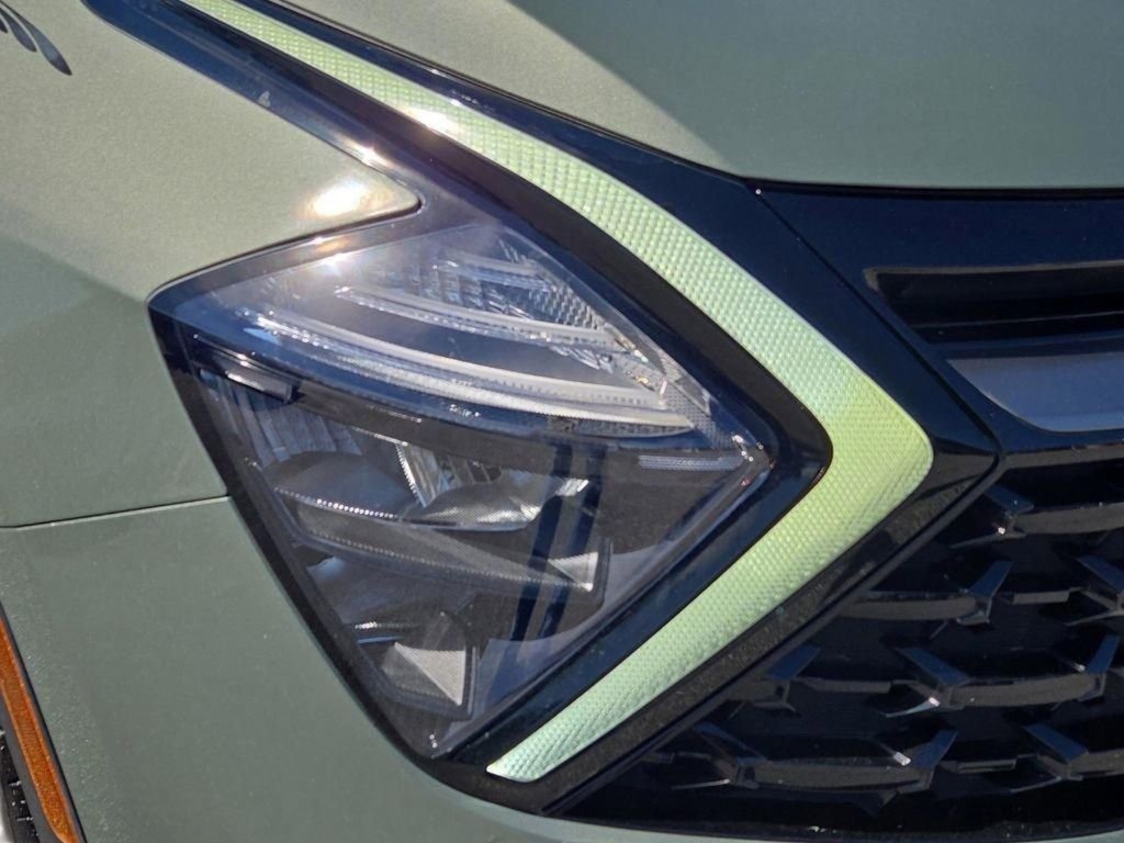 Used 2023 Kia Sportage X-Line w/ X-Line Premium Package image 4