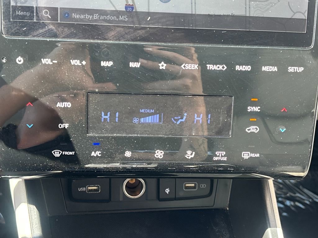 Used 2023 Hyundai Tucson Limited image 12