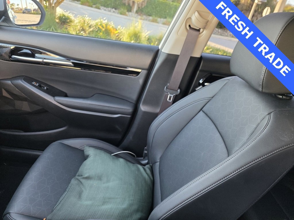 Used 2025 Kia Seltos EX w/ EX Sunroof Package image 20