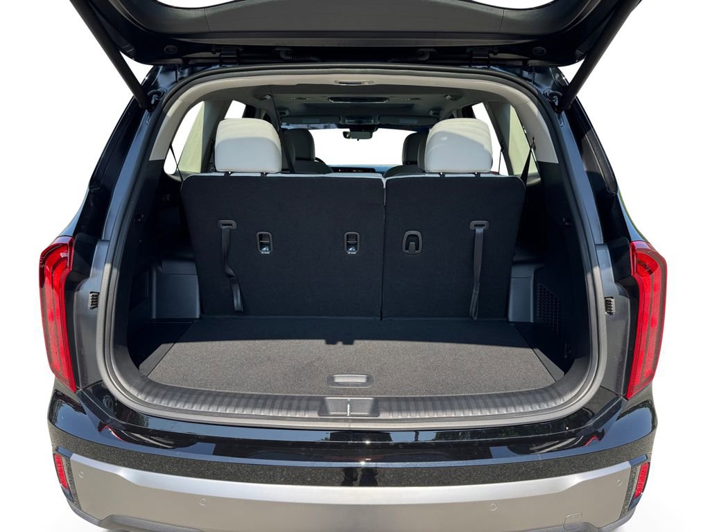 Used 2025 Kia Telluride S FWD image 14