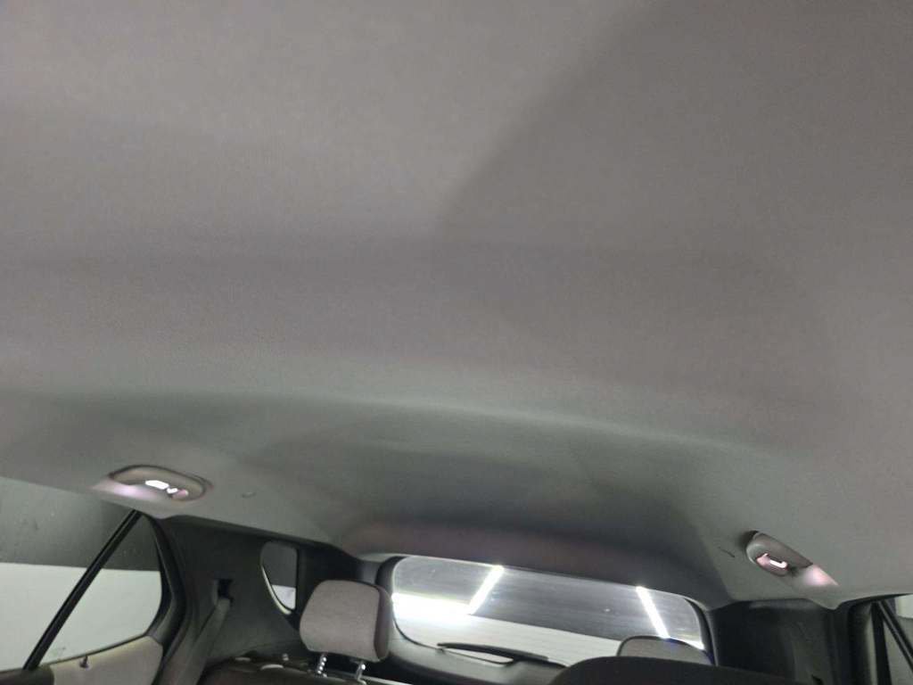 Used 2023 Chevrolet Equinox LT FWD image 12