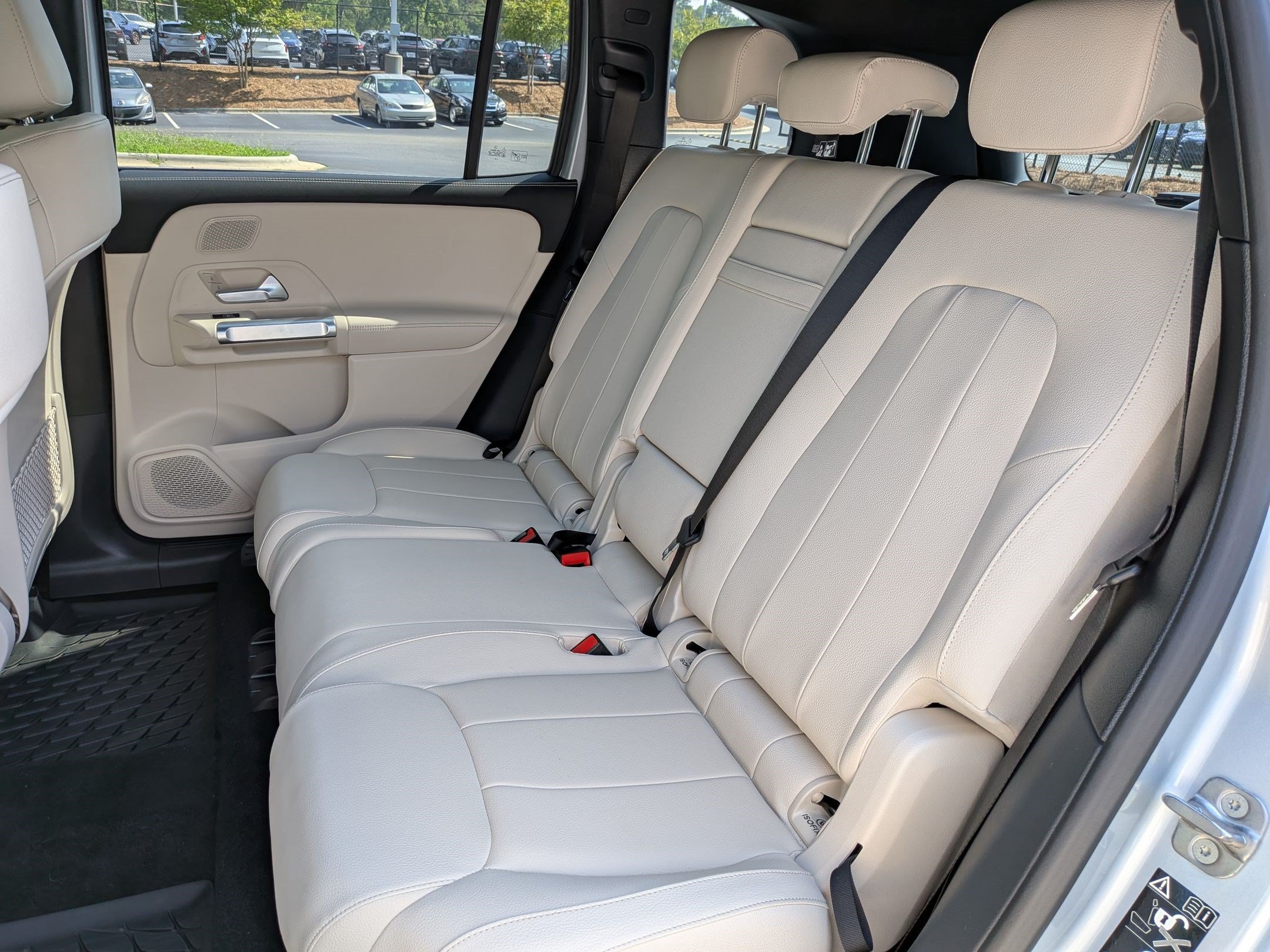 Certified 2026 Mercedes-Benz GLB 250 image 32