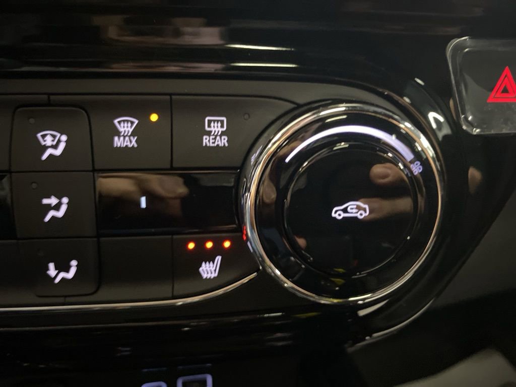 New 2026 Chevrolet Trax RS w/ Sunroof Package image 27