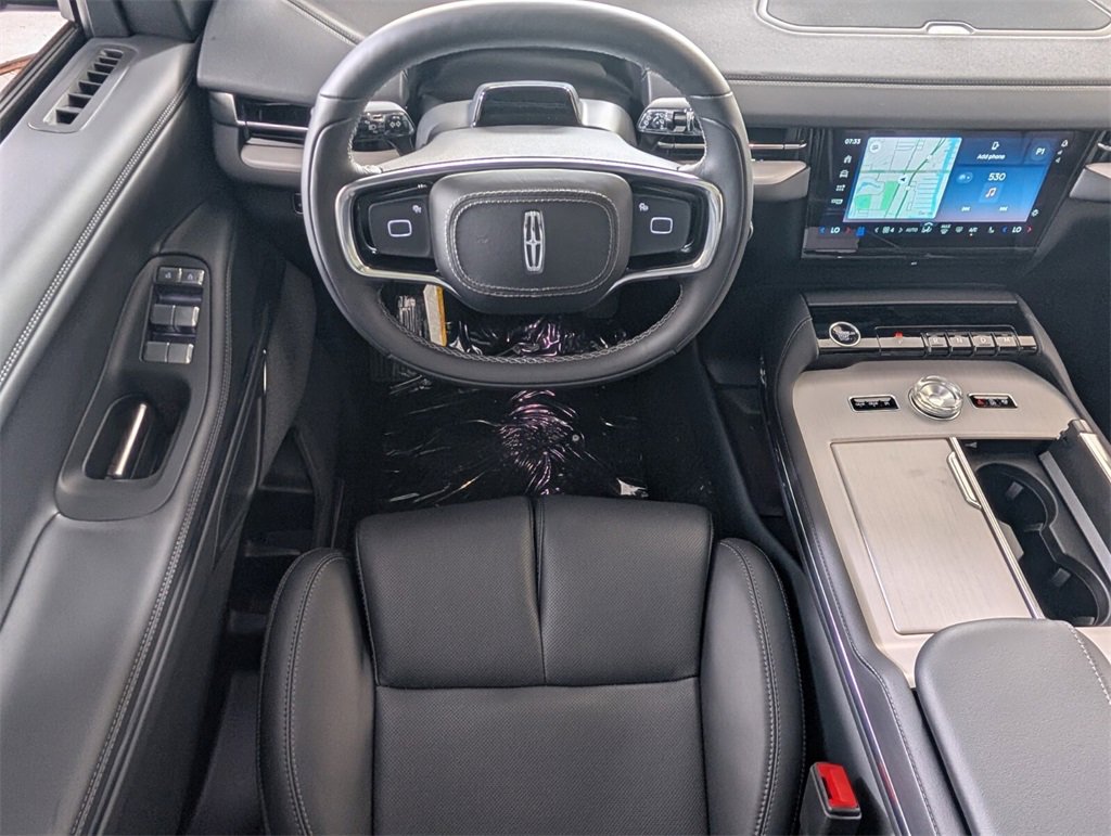 New 2025 Lincoln Navigator L Reserve w/ Jet Appearance Package image 8