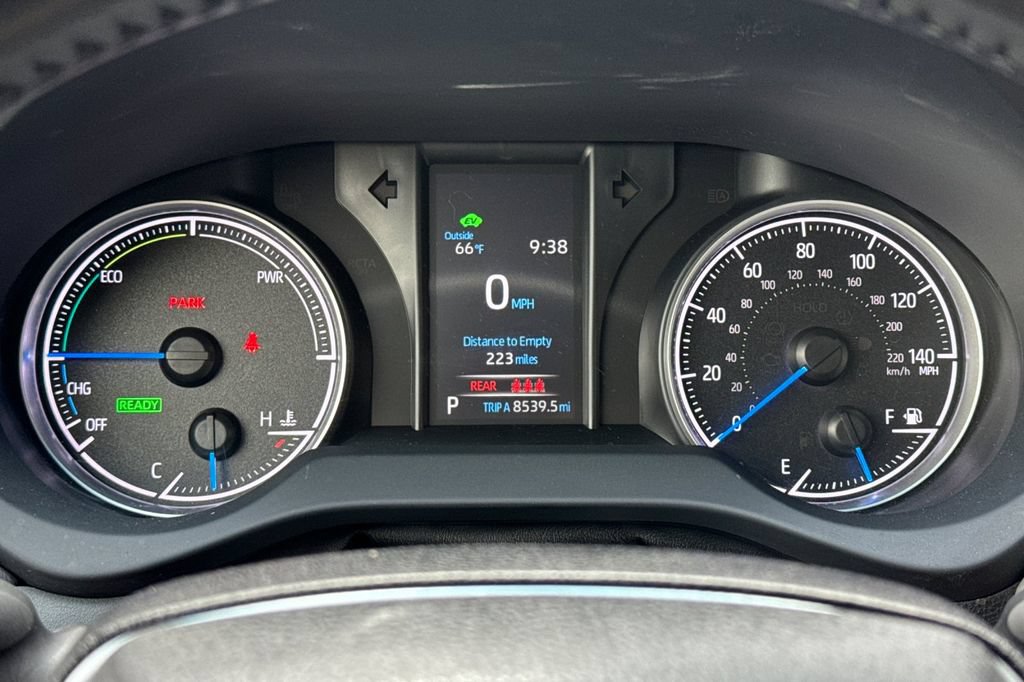 Certified 2021 Toyota Venza LE AWD/4WD image 23