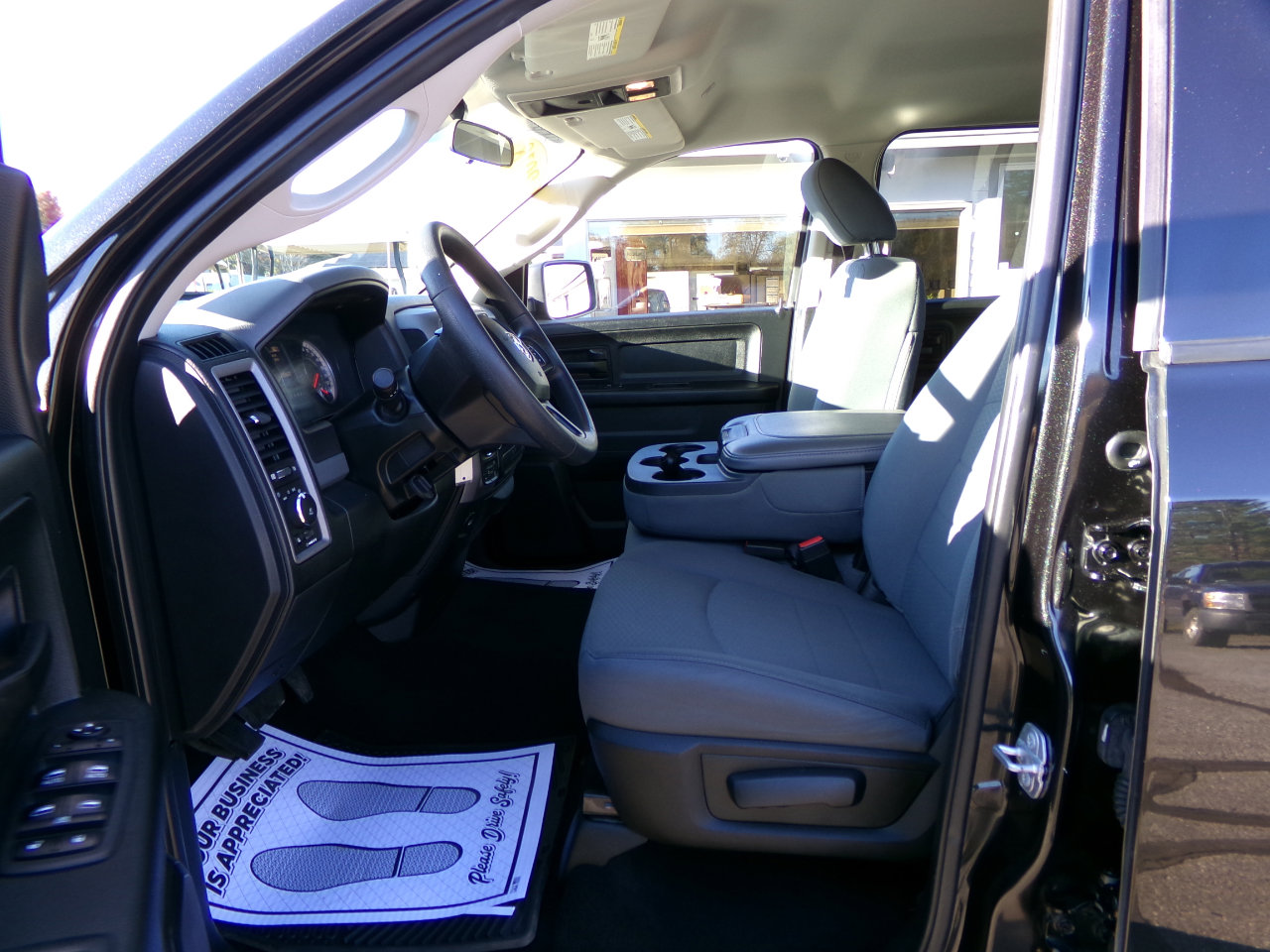 Used 2018 RAM 1500 Express w/ Express Value Package image 5