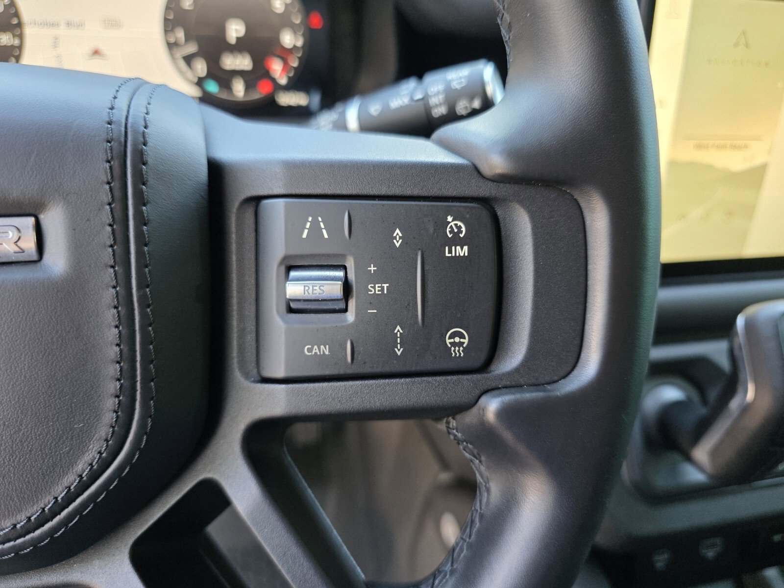 Certified 2024 Land Rover Defender 130 Outbound AWD/4WD image 20