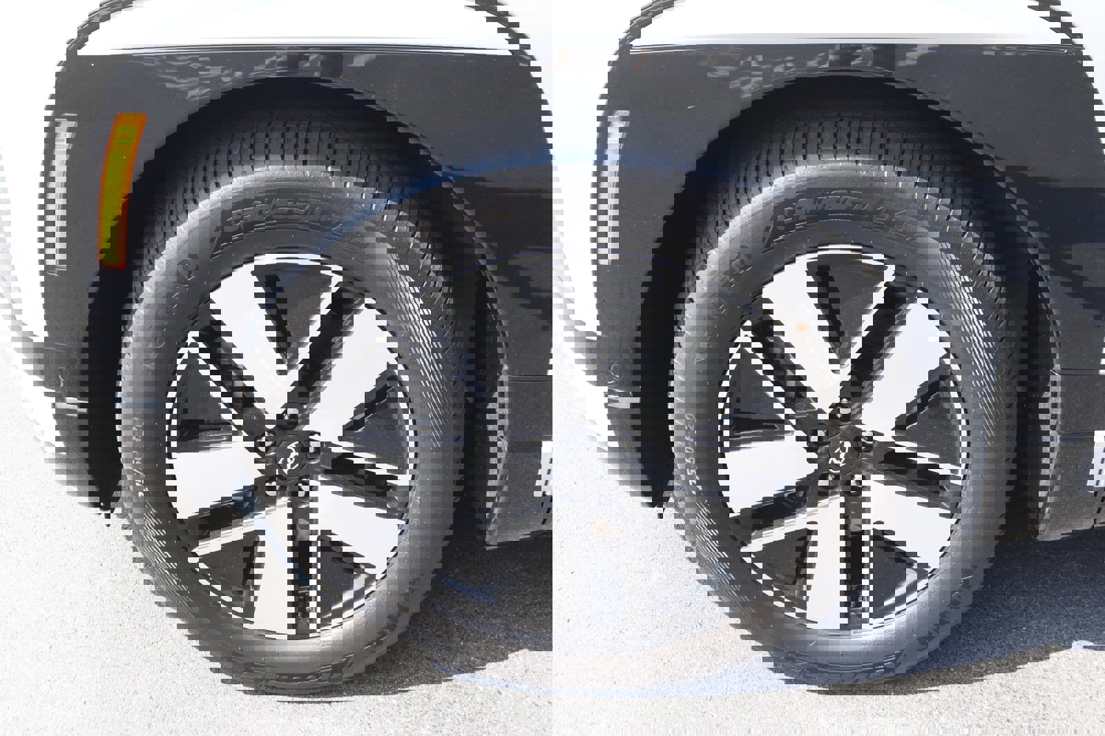 New 2026 Hyundai Ioniq 9 SEL image 14