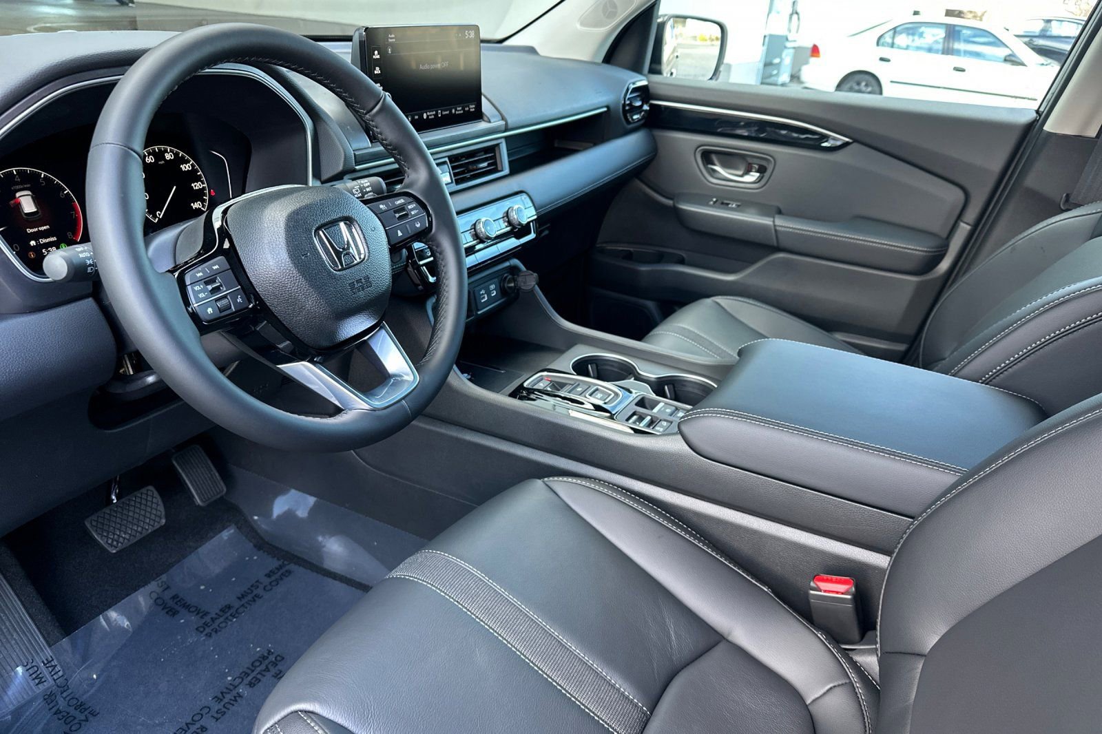 New 2025 Honda Pilot EX-L image 6