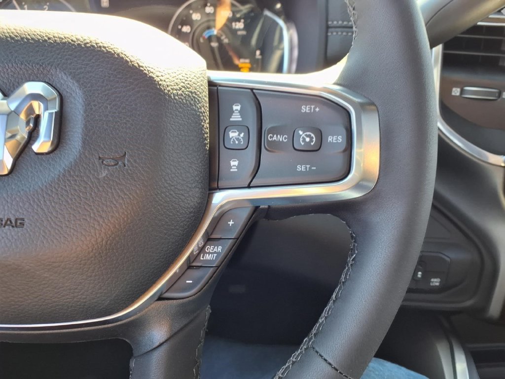 New 2027 RAM 3500 Laramie AWD/4WD image 12