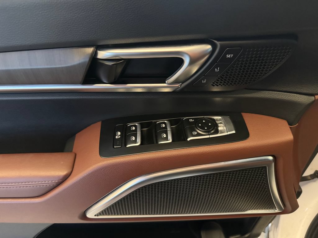 Used 2023 Kia Telluride SX Prestige AWD/4WD image 19