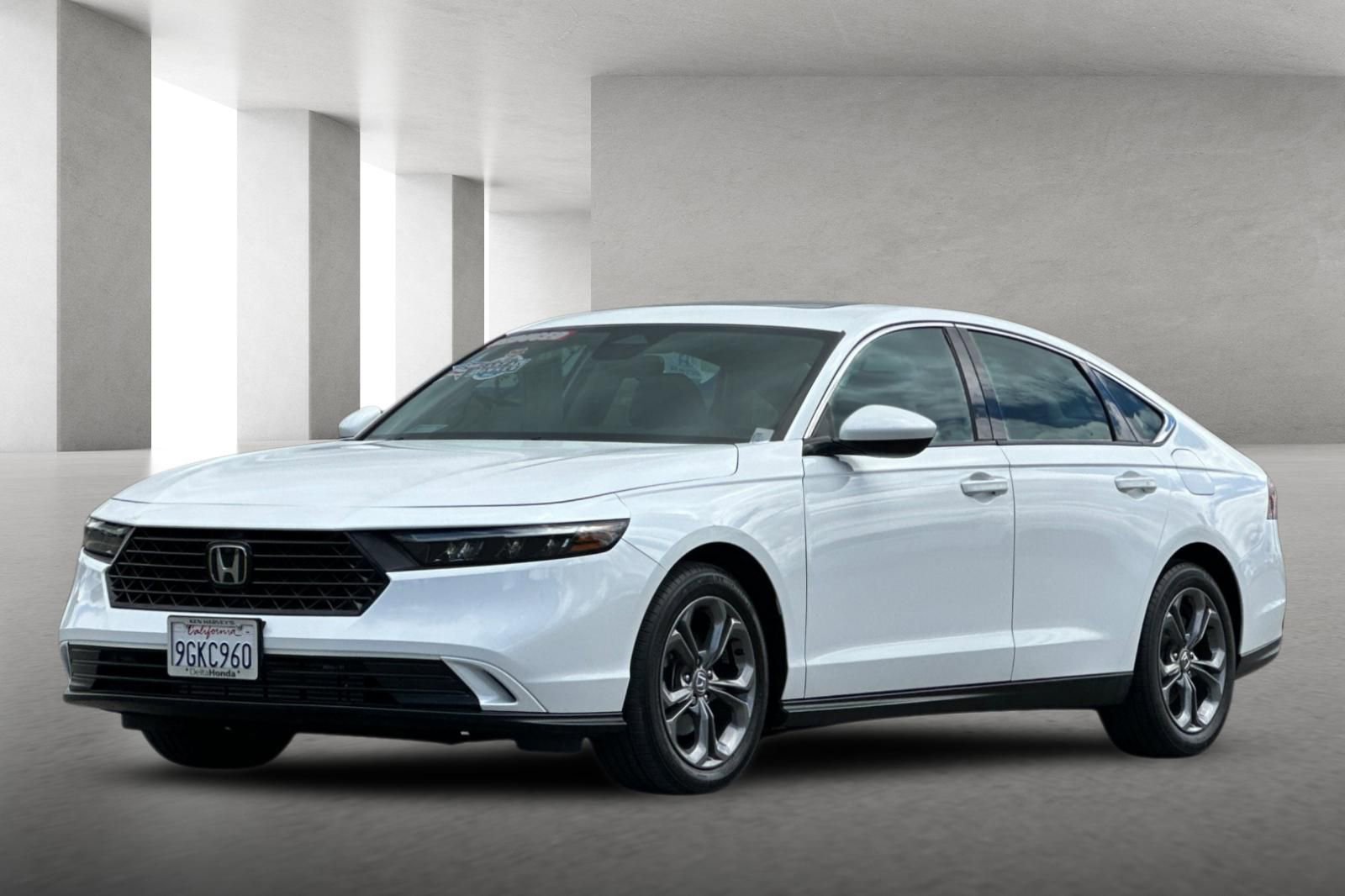 Certified 2023 Honda Accord EX image 8