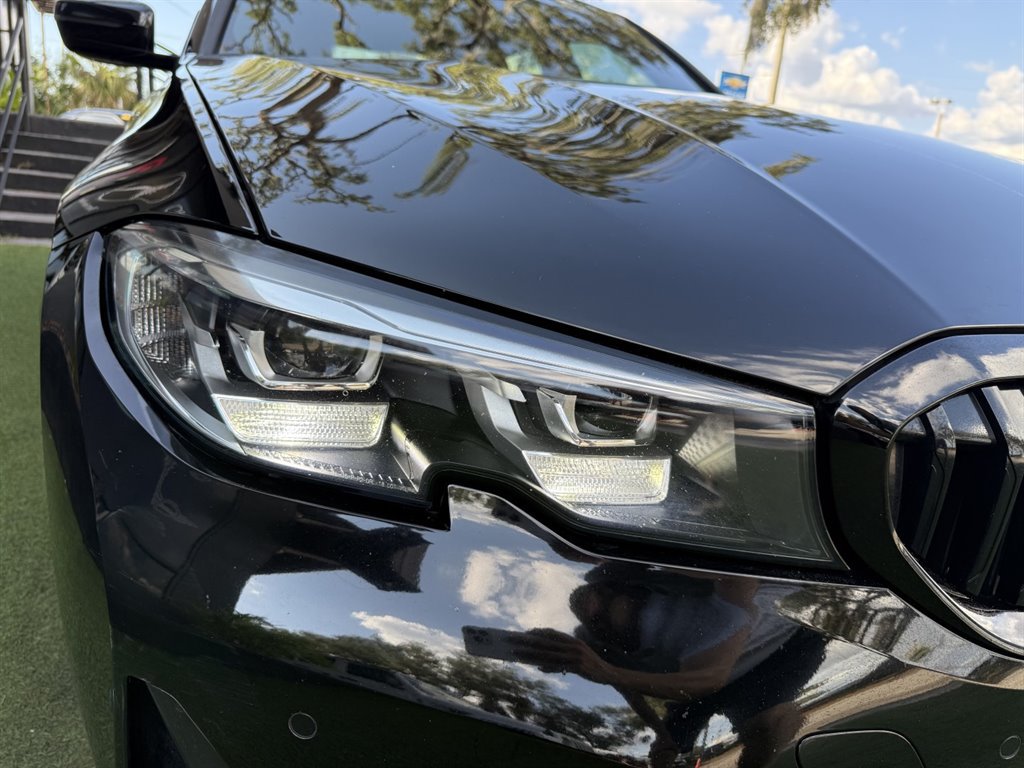 Used 2020 BMW 330i Sedan w/ Driving Assistance Package RWD image 9