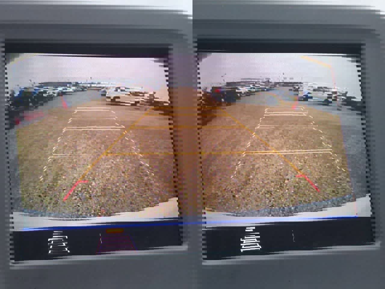 Used 2020 Chevrolet Equinox LT image 27