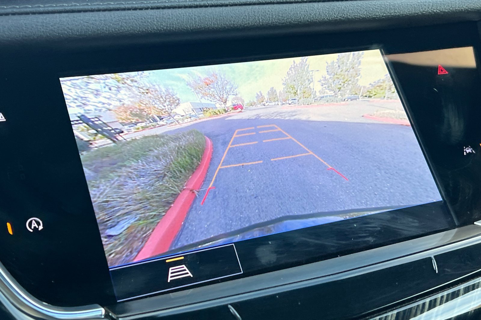 Used 2023 Cadillac XT6 Premium Luxury image 27