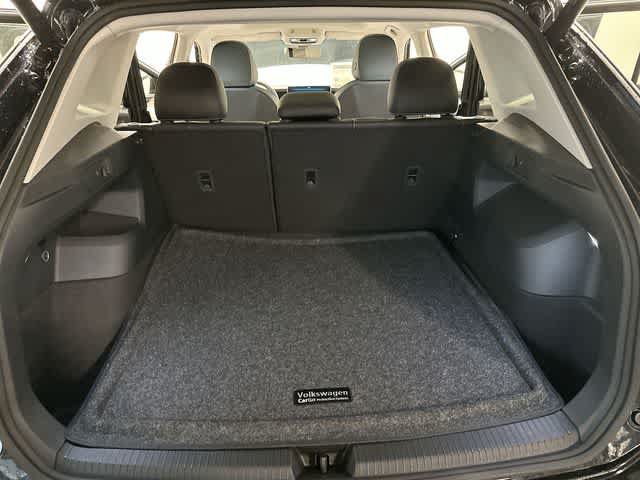 New 2026 Volkswagen Tiguan SE AWD/4WD image 23